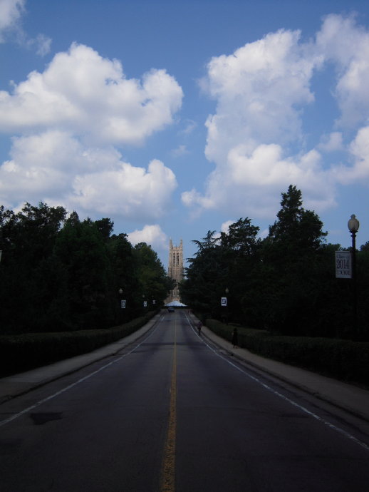 杜克大學
