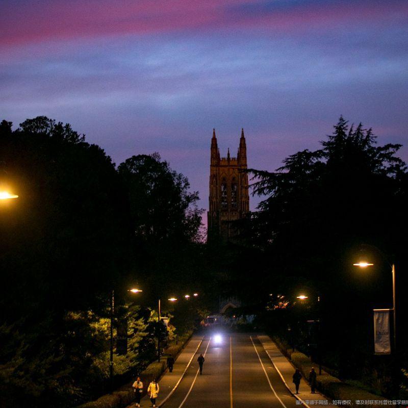 杜克大學(xué).jpg 杜克大學(xué).jpg