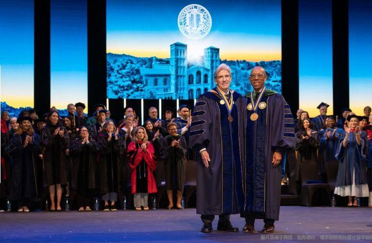 UCLA校長就職典禮.png