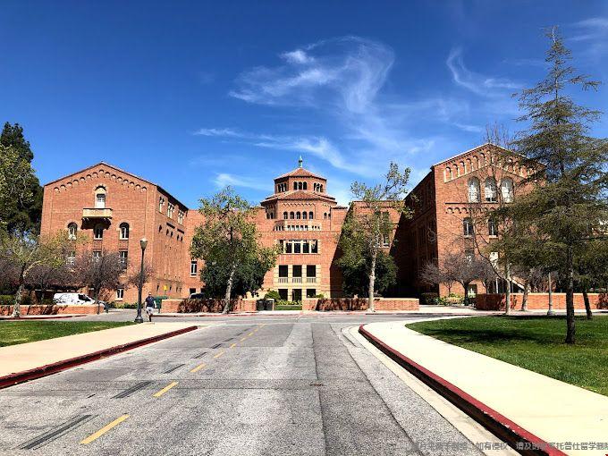 美國大學學院school和college區(qū)別.jpg